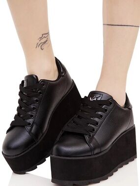 YRU DollskillWomen's Black Platform Lace-Up Sneakers